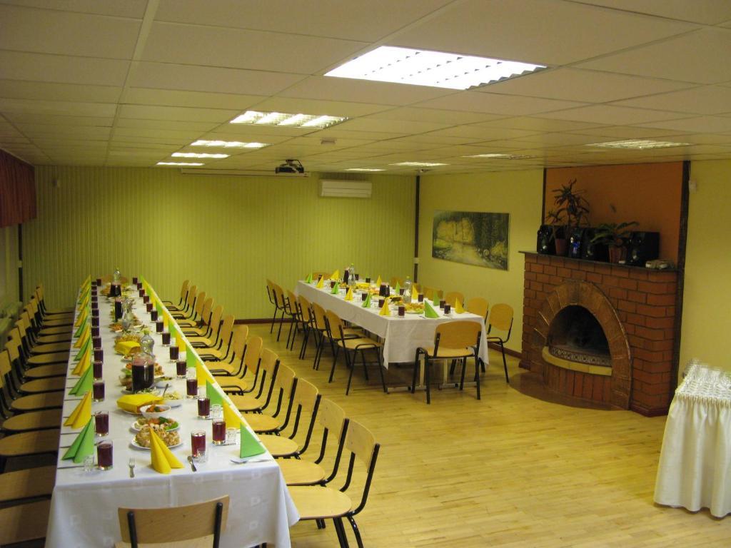 Taevaskoja Salamaa Hotel Põlva Buitenkant foto